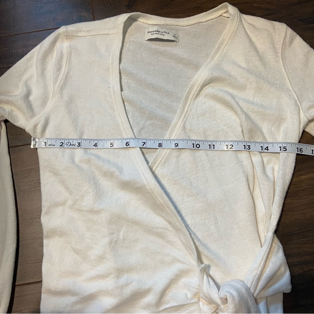 Abercrombie & Fitch Soft And Cozy Wrap Top - S - Picture 6 of 7